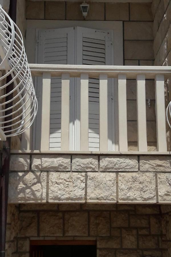 Apartments And Rooms By The Sea Lumbarda, Korcula - 13626 Εξωτερικό φωτογραφία